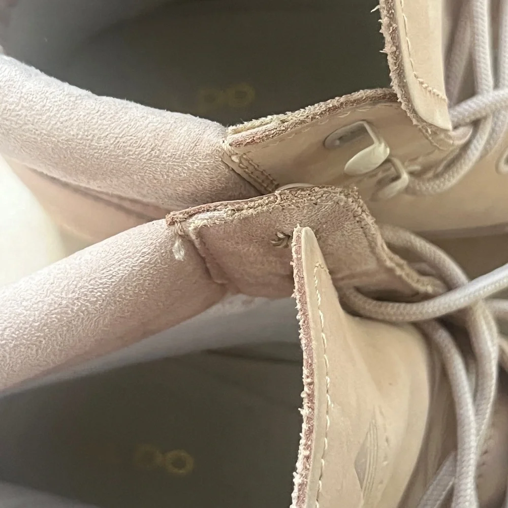 Aldo boots size 9 pink few signs of wear, see the photos for more reference. - Picture 9 of 10